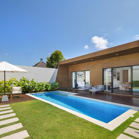 The Claremont Luxury Villas Семіньяк Екстер'єр фото