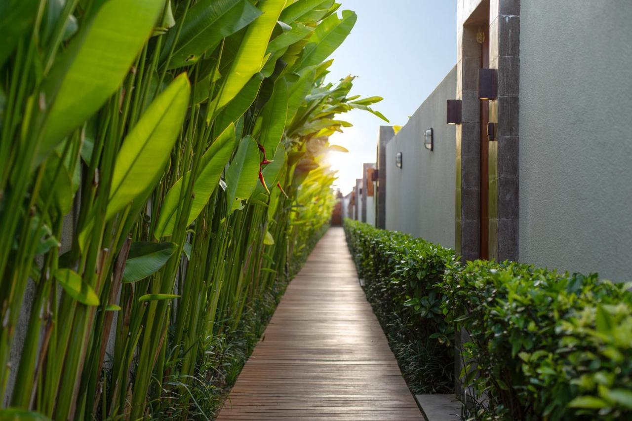 The Claremont Luxury Villas Семіньяк Екстер'єр фото