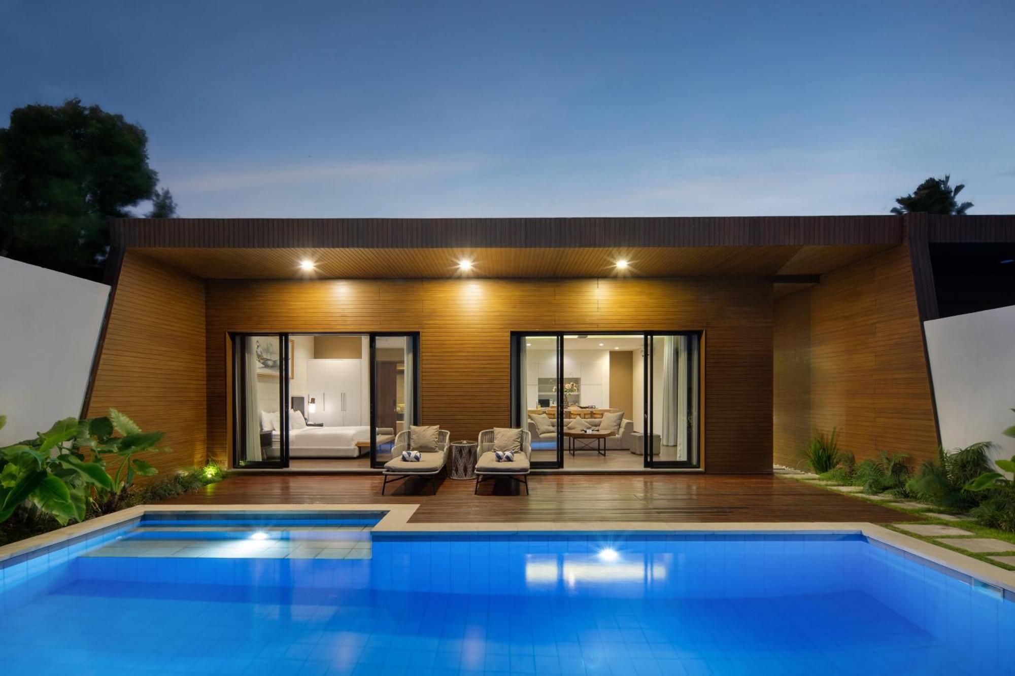 The Claremont Luxury Villas Семіньяк Екстер'єр фото